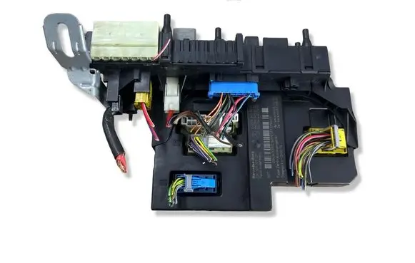 Mercedes-Benz C W204 SAM control unit 5DK00922525 2045453901
