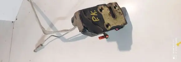 Chrysler PT Cruiser Front door lock