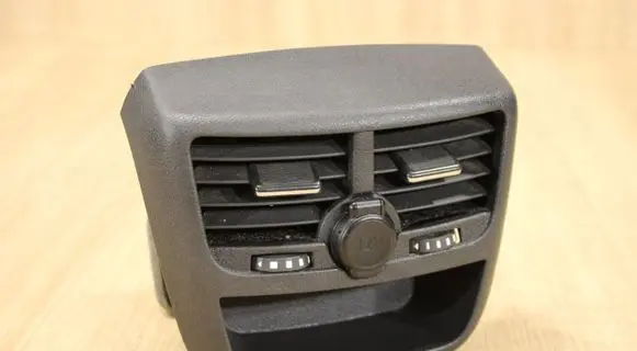 Peugeot 508 Rear air vent grill 