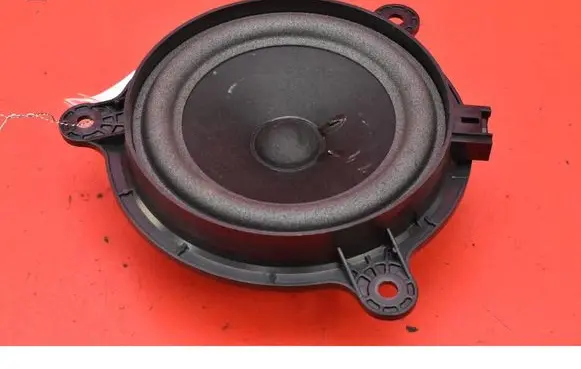Mazda MX-5 NA Miata Subwoofer speaker D10F66960