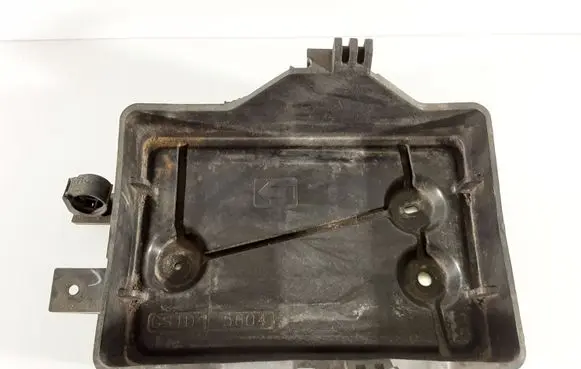 Battery tray