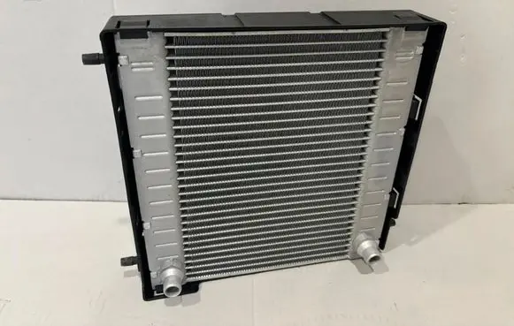 BMW 5 G30 G31 G38 Coolant radiator 17118620207 8620207