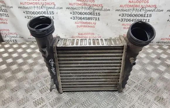Volkswagen PASSAT B5.5 Intercooler radiator 3B0145805D