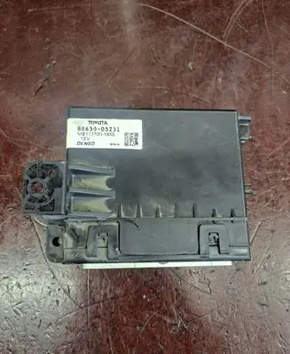 Toyota Avensis T270 Other control units/modules 8865005251 MB1777001850