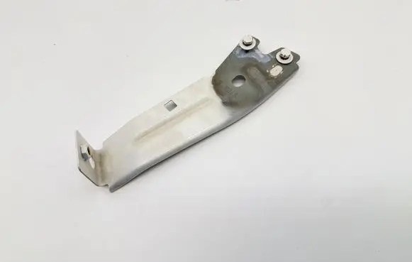 Maserati Ghibli Fender mounting bracket 
