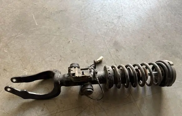 BMW 5 F10 F11 Front shock absorber/damper 6796857