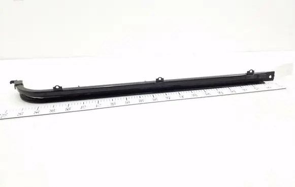 Mercedes-Benz Vito Viano W447 Sliding door middle roller runner A4477660037