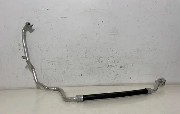 Volkswagen Tiguan Air conditioning (A/C) pipe/hose 5QF816743N