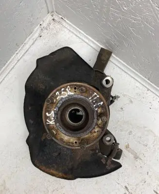 KIA Sorento Front wheel hub 625102P500