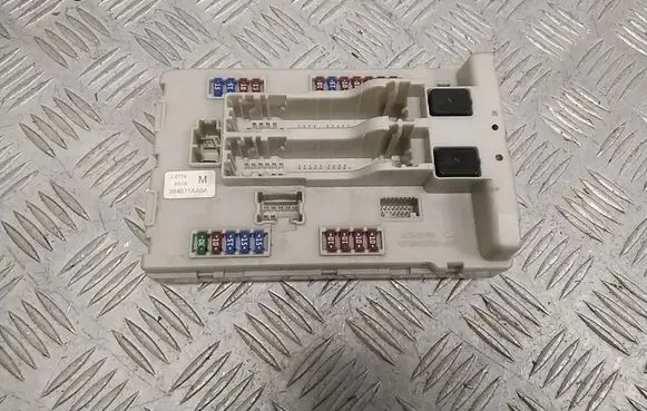Nissan Murano Z51 Fuse module 284B71AA0A