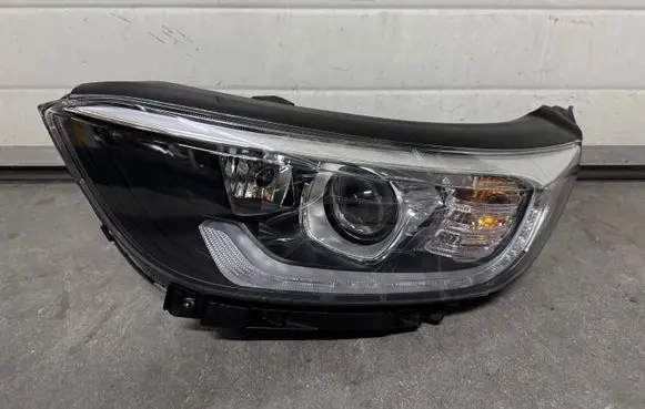 KIA Stonic Headlight/headlamp 92101H8