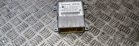 Mercedes-Benz CLS C218 X218 Airbag control unit/module A2189015200
