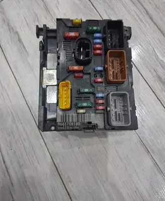 Peugeot 207 BSM Control unit 9661708180