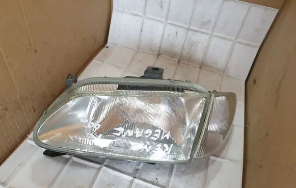 Renault Scenic I Headlight/headlamp 7701672734 7700831462