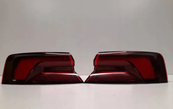 Audi A5 Rear/tail lights 8W6945091J