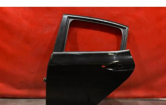 Peugeot 208 I Rear door 