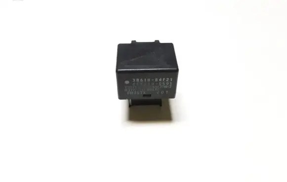 Suzuki XL7 I Hazard warning light relay 3861084F21 0665005591 020100