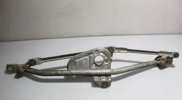 Volkswagen PASSAT B5.5 Front wiper linkage 