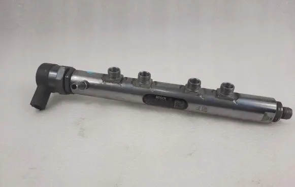 Land Rover Range Rover L405 Fuel main line pipe 0445216046