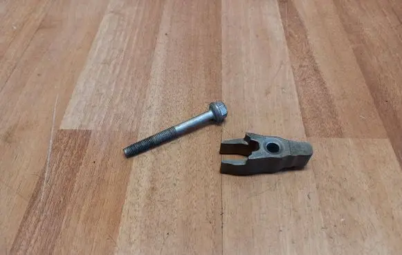 Fuel Injector clamp holder