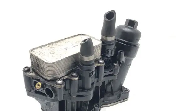 BMW 5 GT F07 Oil filter mounting bracket 70377355