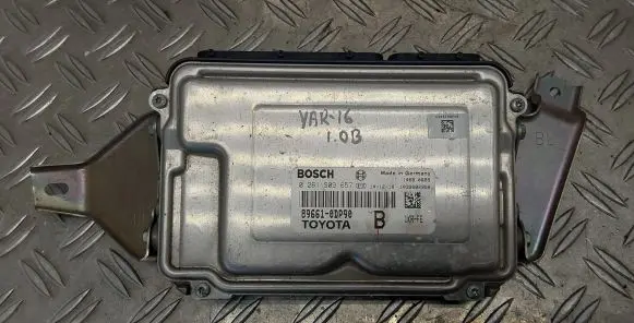 Toyota Yaris Engine control unit/module 896610DP90