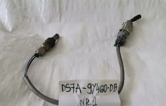Ford Kuga II Lambda probe sensor DS7A9Y460DB