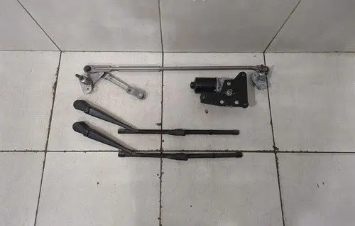 Mercedes-Benz G W463 2nd Gen Front wiper linkage A4638205302
