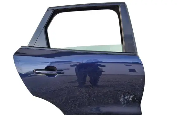 Rear door