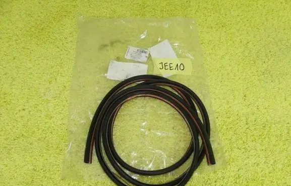 Volkswagen Multivan T6 Front door rubber seal 7LA837762