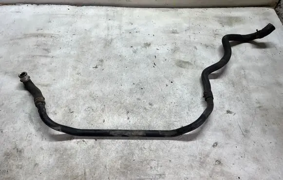 Mercedes-Benz E W211 Engine coolant pipe/hose A2115000372