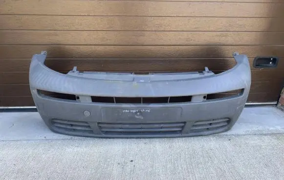 Opel Vivaro Front bumper 8200011389 8200011390 91165829