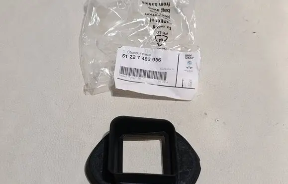 BMW 2 F45 Rear door check strap stopper 7483956