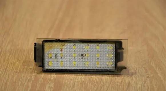 Renault Laguna III Number plate light
