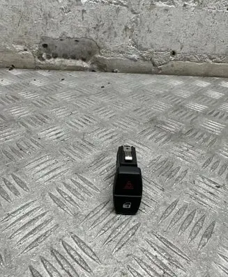 BMW 5 GT F07 Hazard light switch 9161896 6131