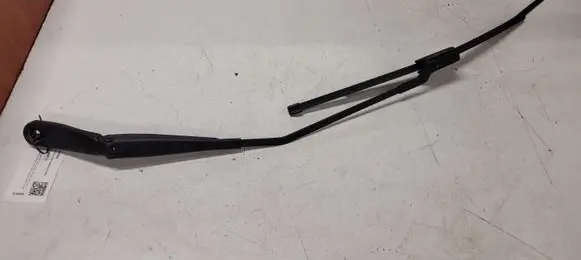 Volvo V60 Front wiper blade arm 30753508