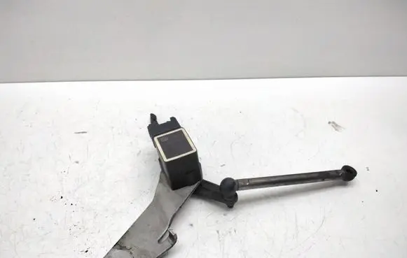 BMW 5 E60 E61 Headlight/headlamp level sensor 1093697