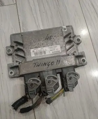 Renault Twingo II Engine control unit/module ECU S120200113A