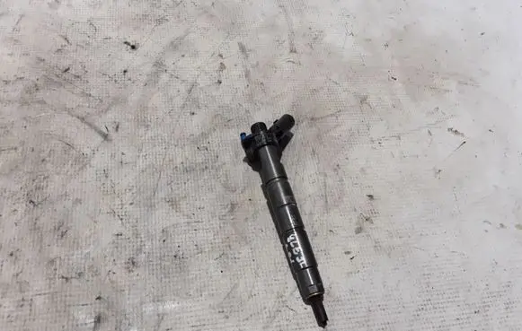 Mercedes-Benz GLE W167 Fuel injector A6540700187