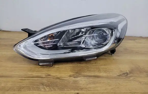 Ford Fiesta Headlight/headlamp
