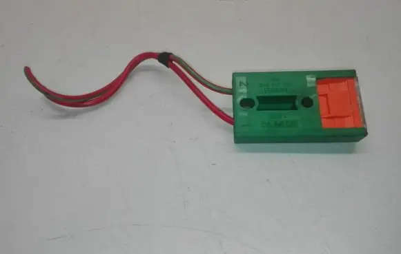 Audi A4 S4 B7 8E 8H Fuse 8A0937530