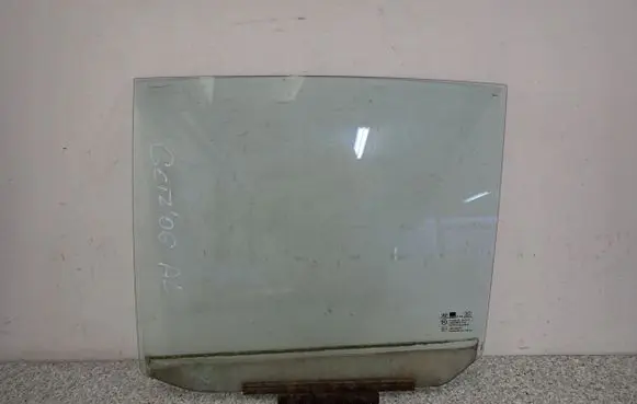 Hyundai Getz Sliding door window/glass 