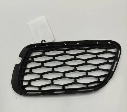 Maserati Quattroporte Front grill 670013781