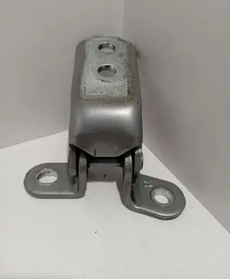 Toyota Auris E180 Front door upper hinge ES03