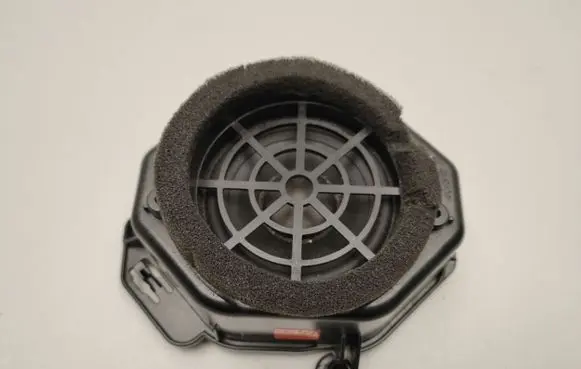 Mercedes-Benz E W212 Panel speaker A2048205802