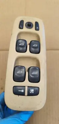 Volvo V70 Electric window control switch 30773895