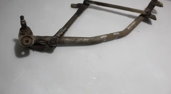 Volkswagen Polo Front wiper linkage 