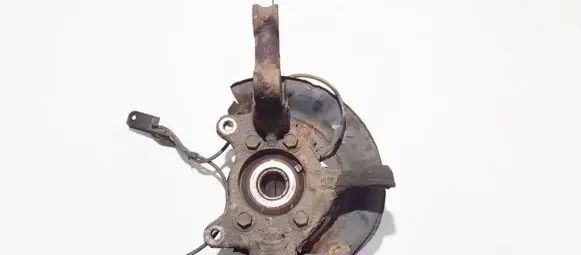 Toyota Auris 150 Front wheel hub
