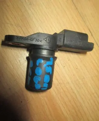 Dacia Logan I Camshaft vanos timing valve 
