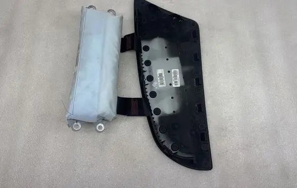 Ford Focus Passenger airbag 30004336E CW170 3XEN569560